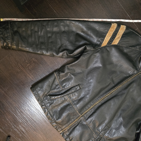 Vintage leather jacket - Picture 15 of 16